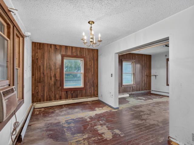 House for sale in Jordan, Scott County