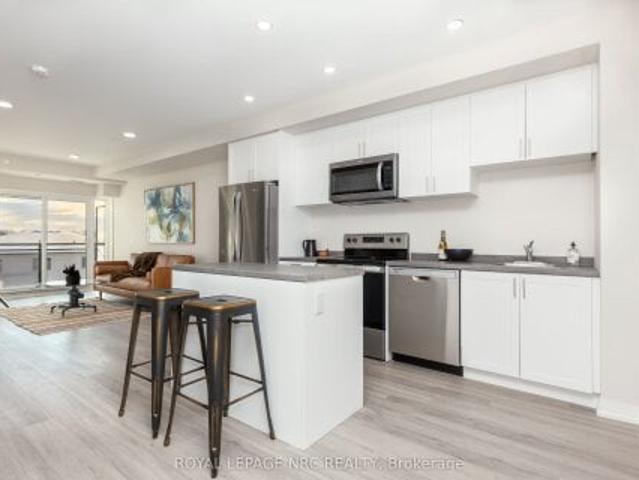 Condo for sale in Niagara, Ontario