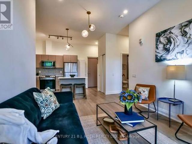 Condo for sale in Barrie, Central Ontario
