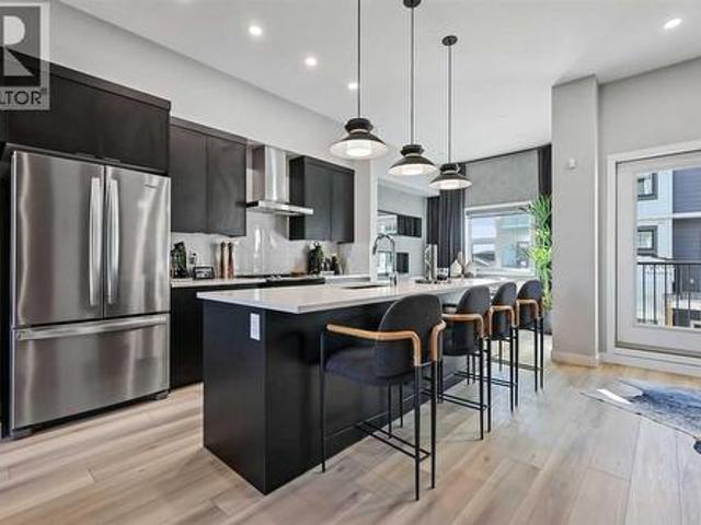 Townhouse for sale in Northwest, Alberta