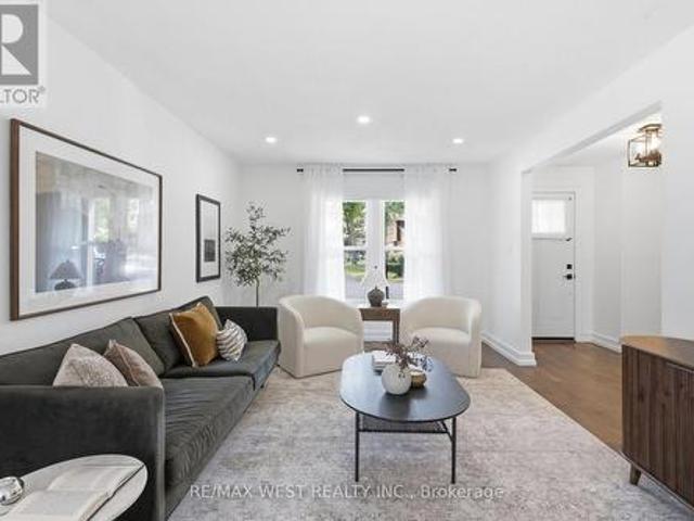 Townhouse for sale in Mississauga, Ontario