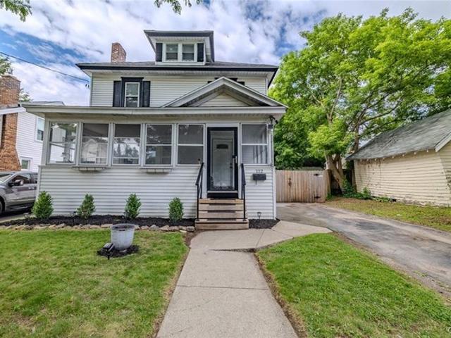 House for sale in Syracuse, New York