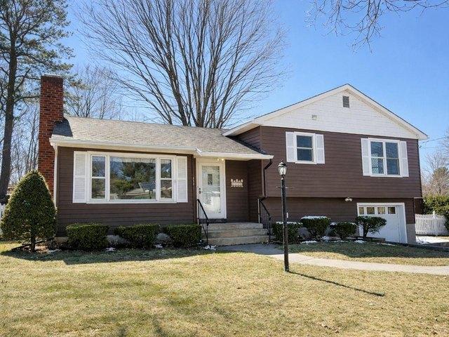 House for sale in Essex Junction, Vermont