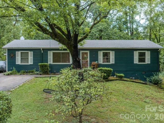 House for sale in Hendersonville, North Carolina