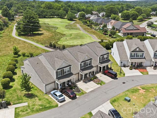 Townhouse for sale in State Road, North Carolina