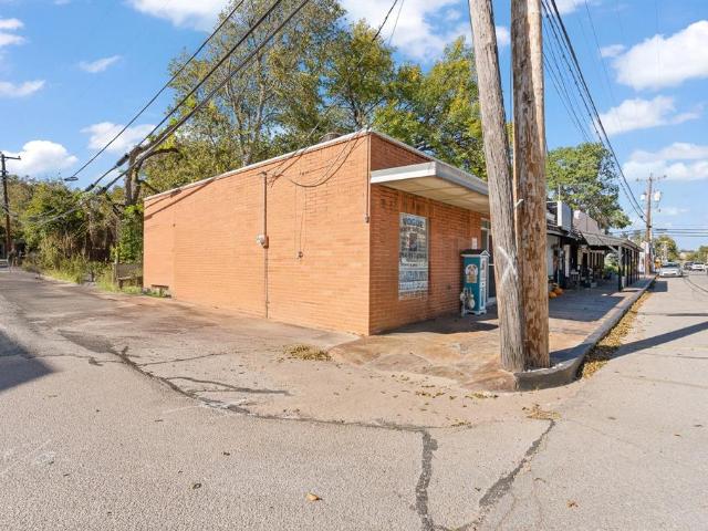 Commercial for sale in Glen Rose, Texas