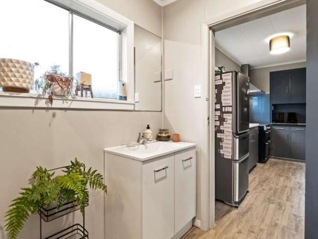House for sale in Otakou