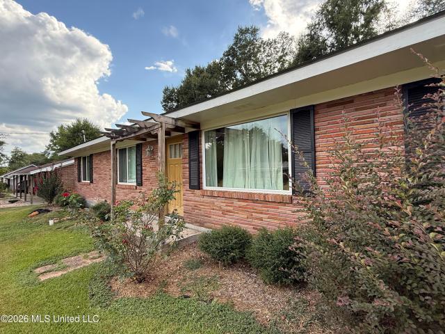 House for sale in Newhebron, Mississippi