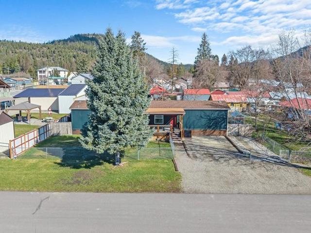 House for sale in Ione, Washington