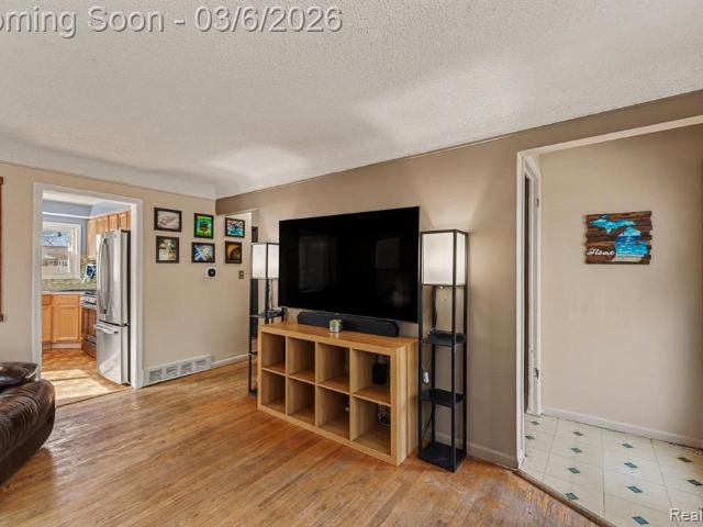 House for sale in Dearborn Heights, Michigan