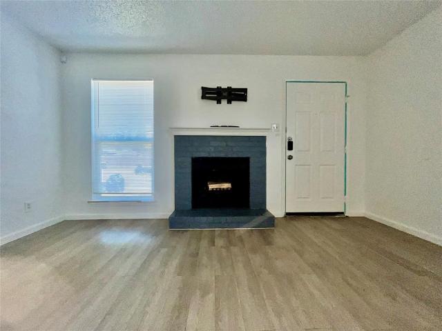 Townhouse for sale in Duncanville, Texas