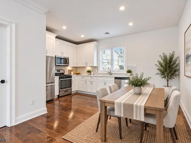 Townhouse for sale in Westfield, New Jersey