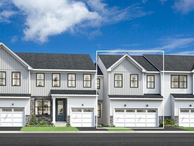Townhouse for sale in Chester, Pennsylvania