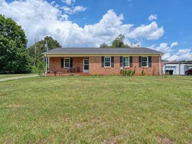 House for sale in Inman, South Carolina