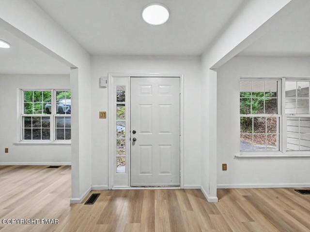 House for sale in Shawnee On Delaware, Pennsylvania
