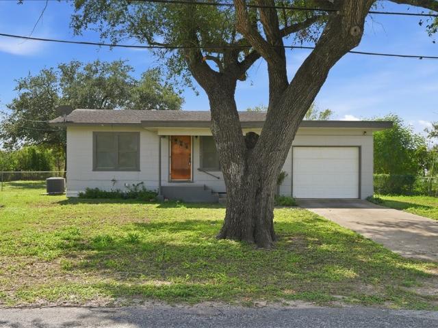 House for sale in George West, Live Oak County