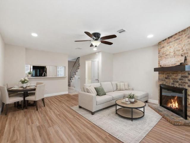 Townhouse for sale in Euless, Texas