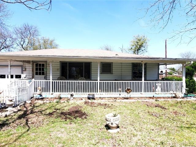House for sale in Oglesby, Texas