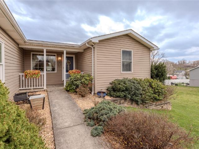 House for sale in Farmington, Pennsylvania