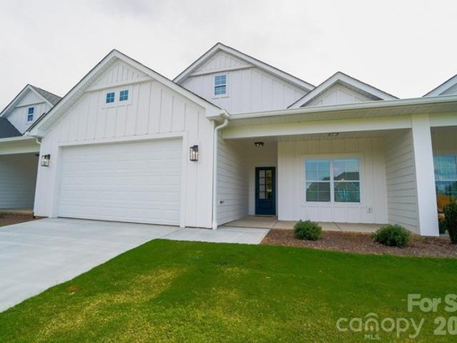 Townhouse for sale in Shelby, North Carolina