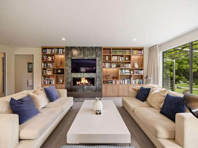 House for sale in Otakou