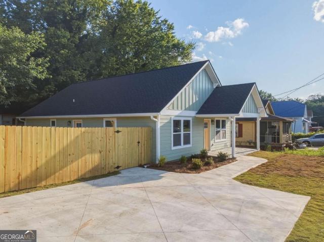 House for sale in Lindale, Georgia