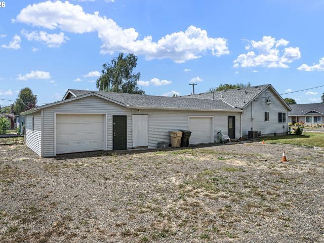 House for sale in Halsey, Linn County