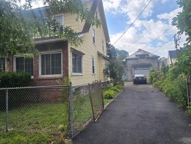 House for sale in Mount Vernon, New York