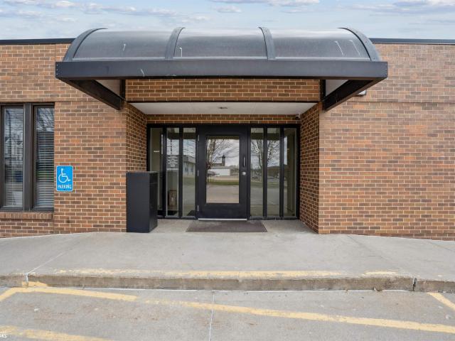 Commercial for sale in Marshalltown, Marshall County