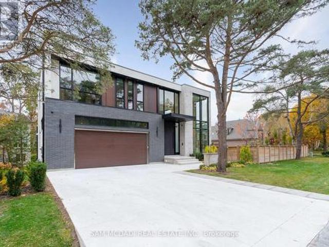 House for sale in Oakville, Ontario