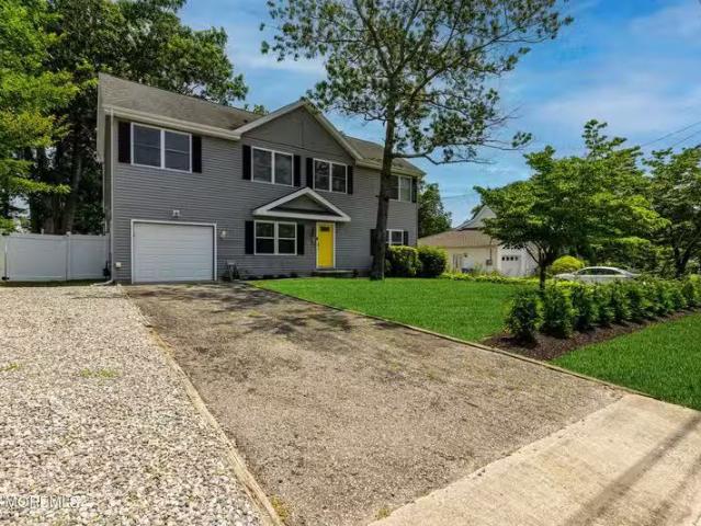 House for sale in Toms River