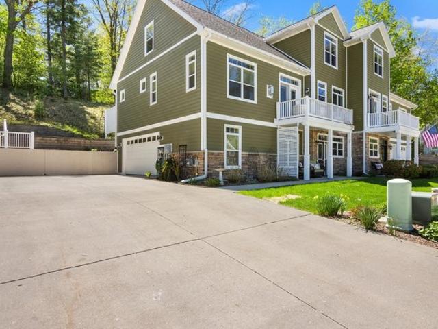 Townhouse for sale in Traverse City, Michigan