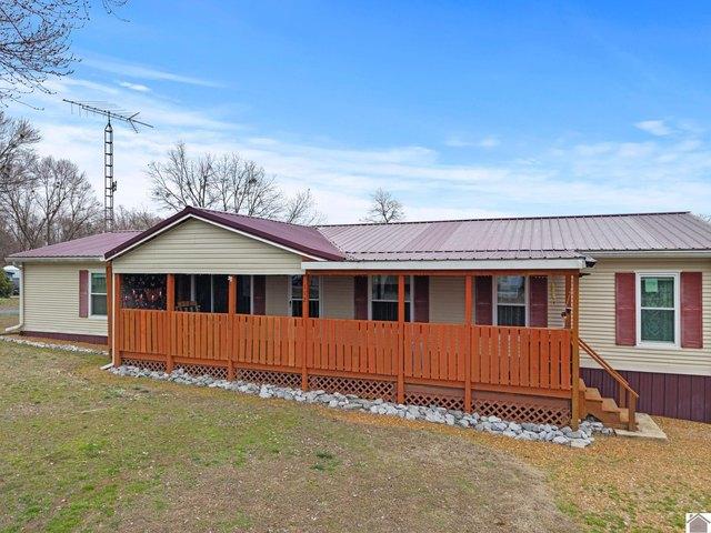 House for sale in Cadiz, Kentucky