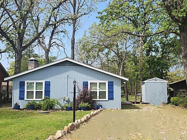 House for sale in Henderson, Texas