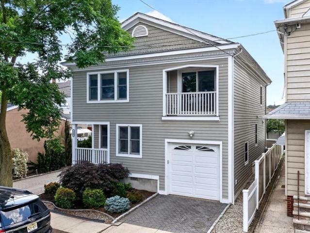 House for sale in Wallington, New Jersey