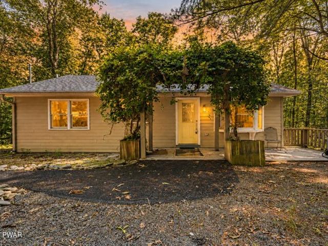 House for sale in Greentown, Pennsylvania