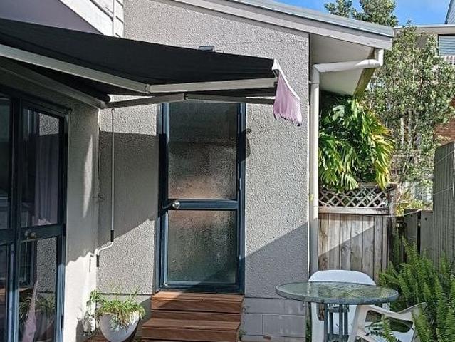 Apartment for rent in Whangaparaoa, Oroua County