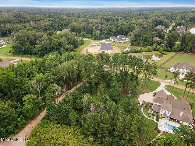 Land for sale in Ridgeland, Mississippi
