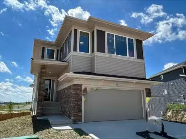 House for sale in Airdrie, Alberta