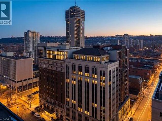 Condo for sale in Ancaster, Ontario