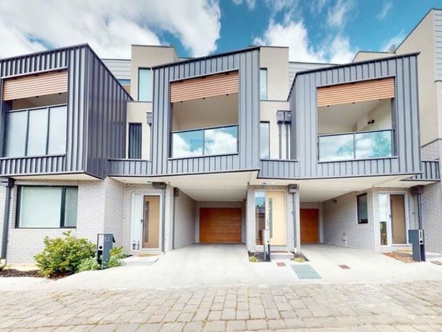 Townhouse for rent in Camerons Creek, Victoria