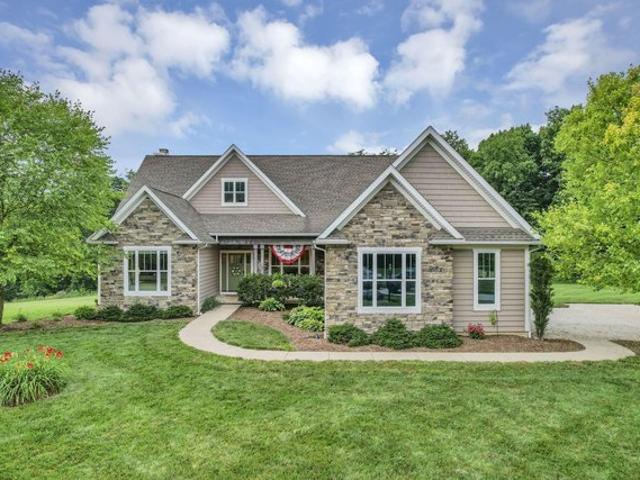 House for sale in Croton, Ohio