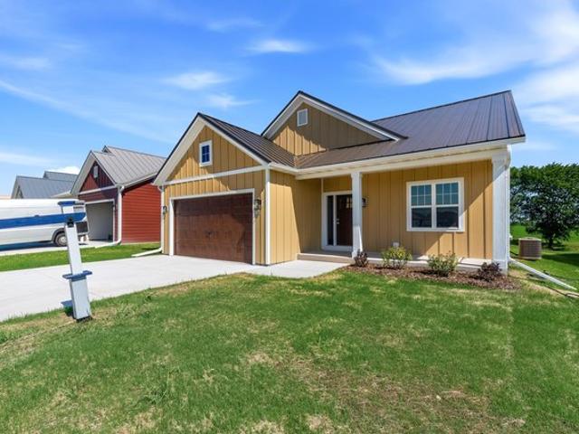 House for sale in Belgium, Wisconsin