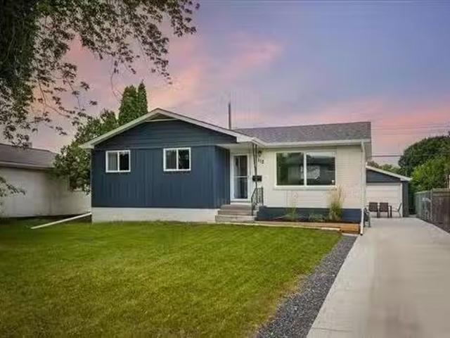 House for sale in East St. Paul, Manitoba