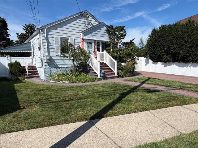 House for sale in Hicksville, Nassau County