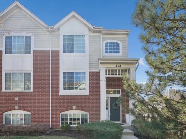 Townhouse for sale in Wood Dale, Illinois