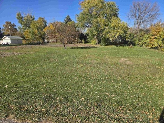 Land for sale in Surrey, Ward County