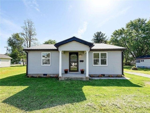 House for sale in Casey, Illinois