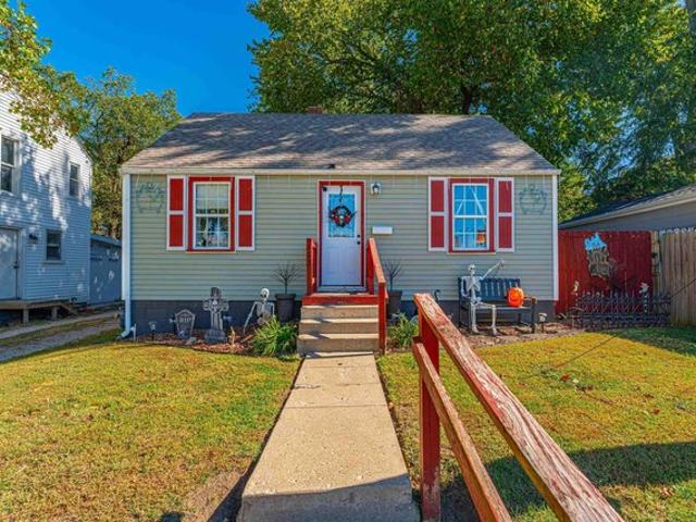 House for sale in Lincoln, Logan County