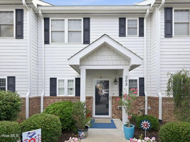 Townhouse for sale in Morehead City, North Carolina